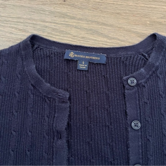 Brooks Brothers Women's Cable Knit Button Down Cardigan Size Small - Picture 6 of 9